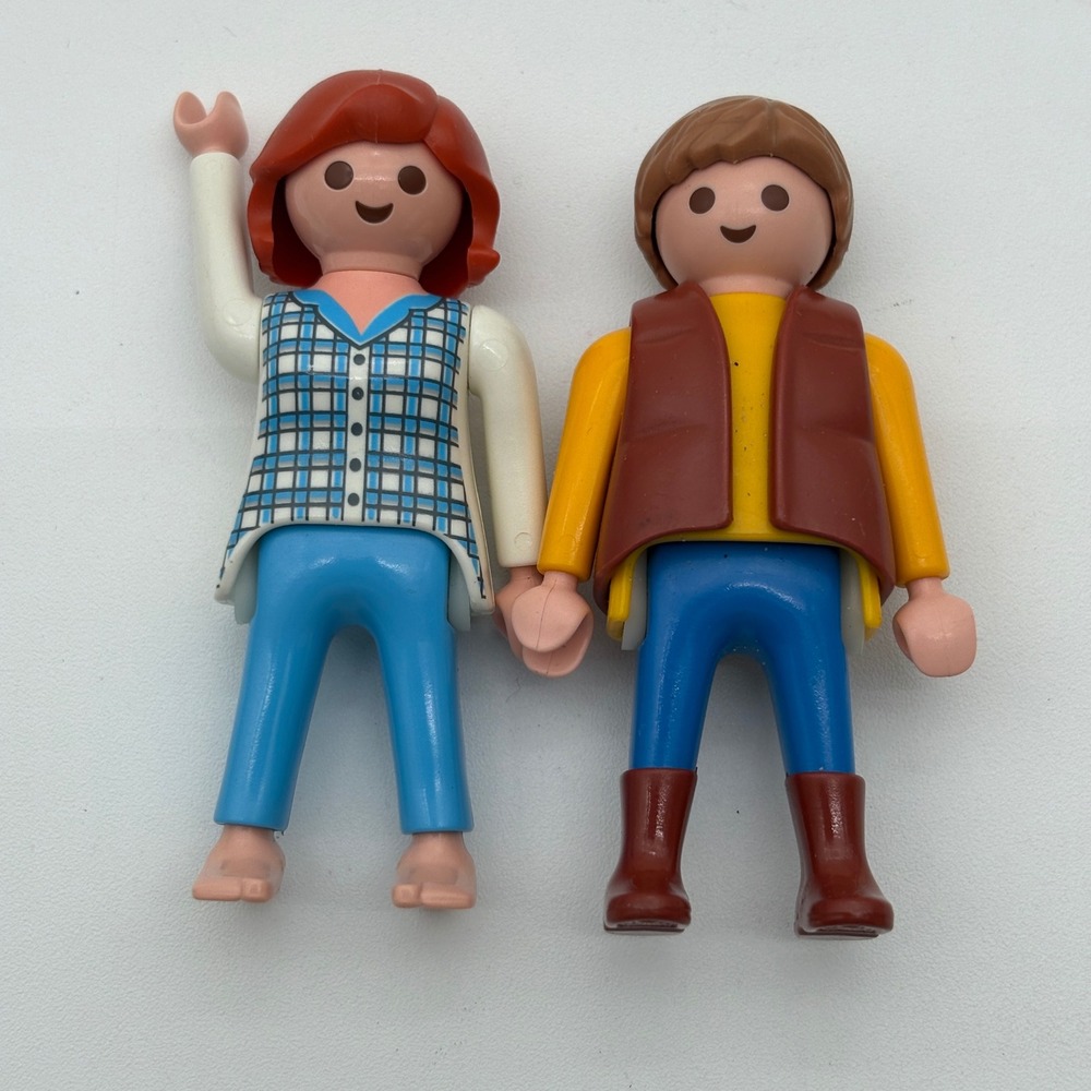 Playmobile Figures Lot of 2 Adult Male Female Plaid Shirt Brown Vest farm Geobr